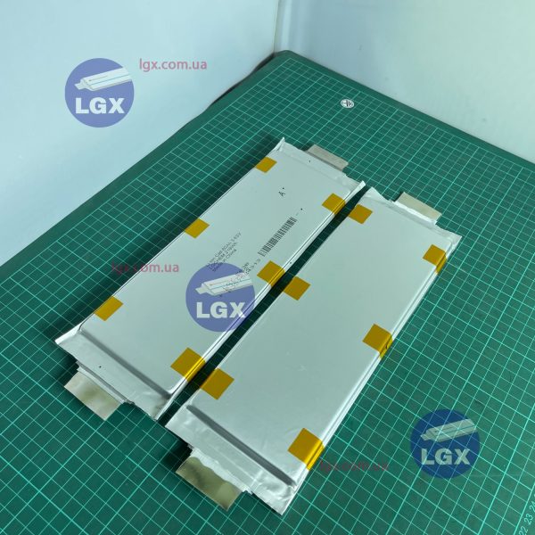 Аккумуляторный елемент LGX-e63B химия NMC 3.6v (пакет) емкость 63А/Ч разряд 3-5c 2000 циклов 880грам