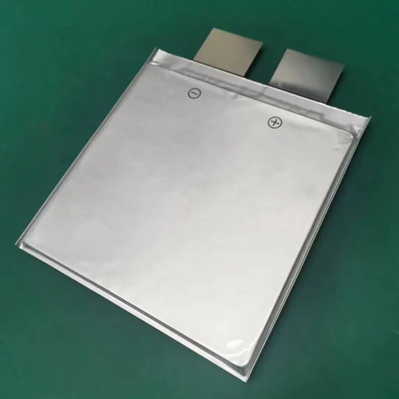 SK-Innovation-element-45A-16 Аккумуляторный елемент SK Innovation SK45AH химия NMC 3.7v (пакет) емкость 45А/Ч разряд 3-8c 2500 циклов 750грам